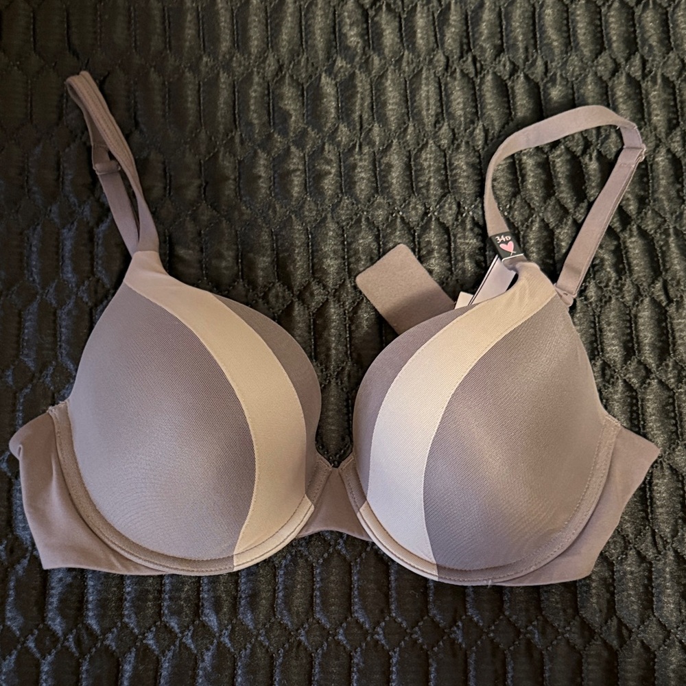 VS Elegant Two-Tone Bra in Gray and Cream